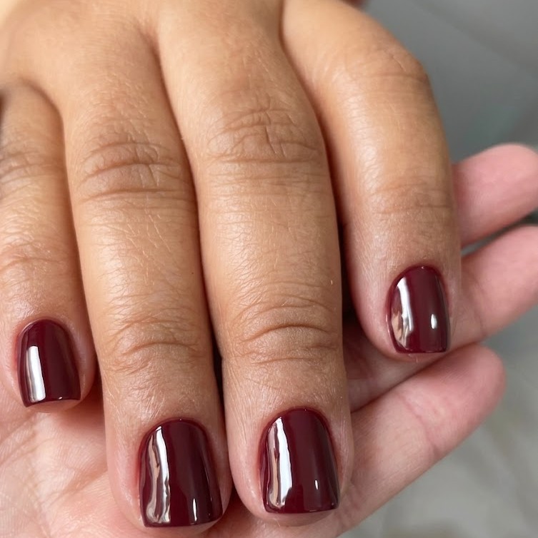 Esmaltação feminina elegante